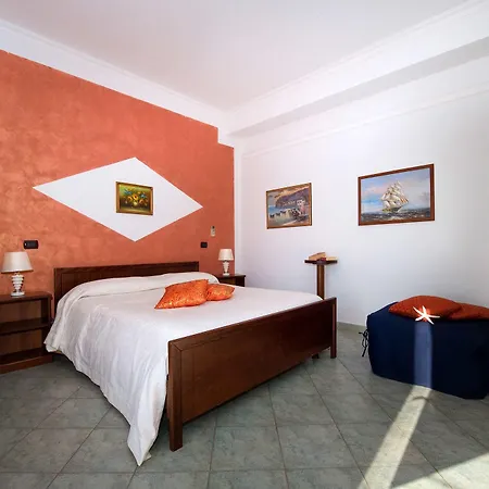 H.h.le Palme Bed & Breakfast 2*