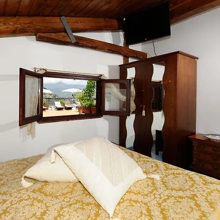 H.h.le Palme Bed & Breakfast