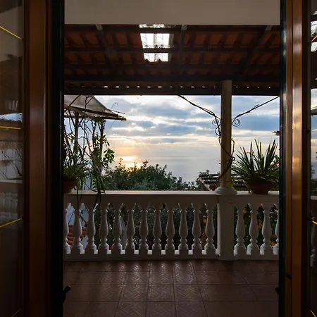Bed and Breakfast H.h.le Palme Αμάλφι