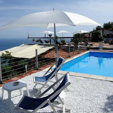 H.h.le Palme Bed and Breakfast